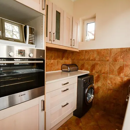Tradycyjny Apartament 3city w Sopocie Blisko Plaży by Noclegi Renters-2
